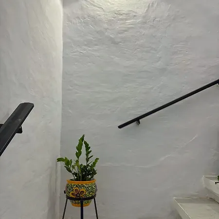 4 Borgo Vilhena - In *