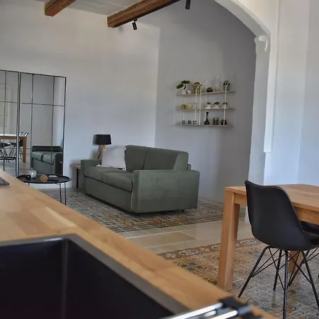 4 Borgo Vilhena - In *