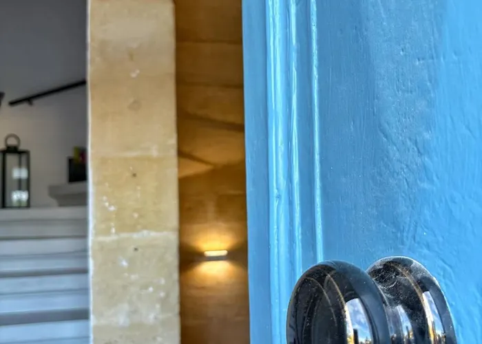 4 Borgo Vilhena - In *